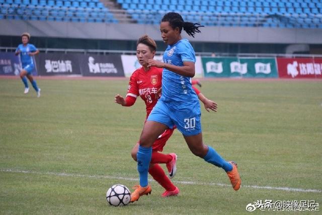 王哲林15+12刘铮14分 上海6人上双险胜北京